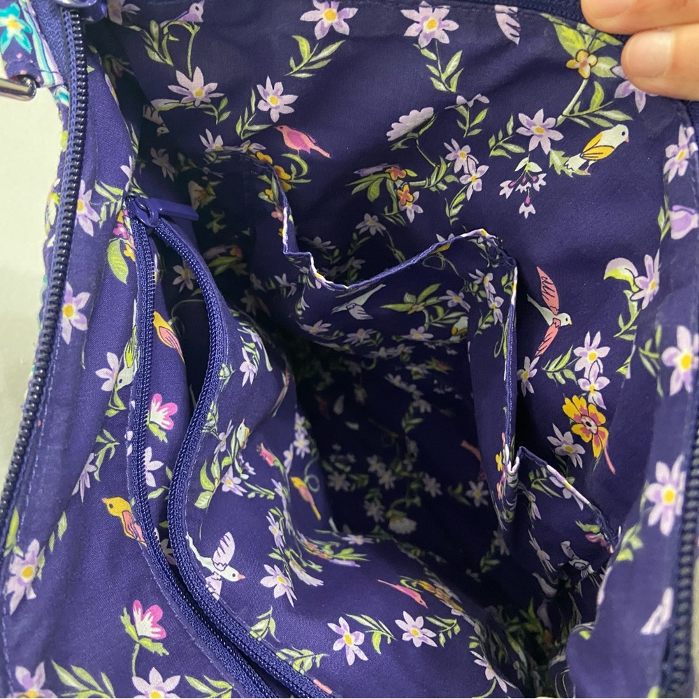 NEVER USED Vera Bradley Women’s Floral Paisley Print Crossbody Quilted Bag - Picture 6 of 7